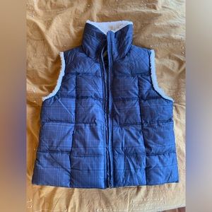 Big Chill Puffer Vest Sz Large Womens Gray/Cream Plaid Beige Sherpa Trim Vest